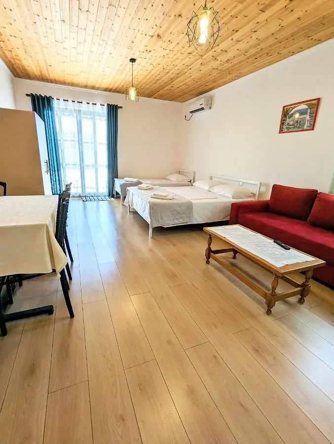 Guesthouse Panorama Nivice Σαράντα